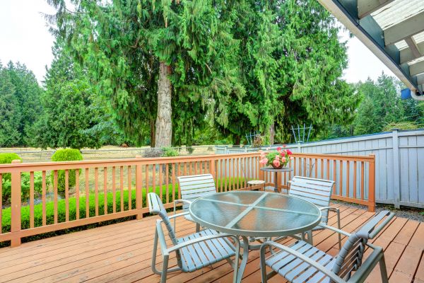 Backyard Deck Construction Service